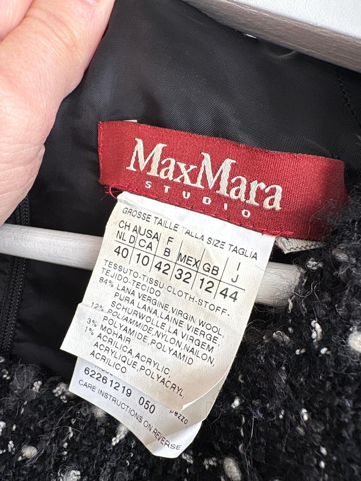 Rochie Max Mara în stil Chanel cu talie ușor căzută din tweed și stofă extrafina de lana