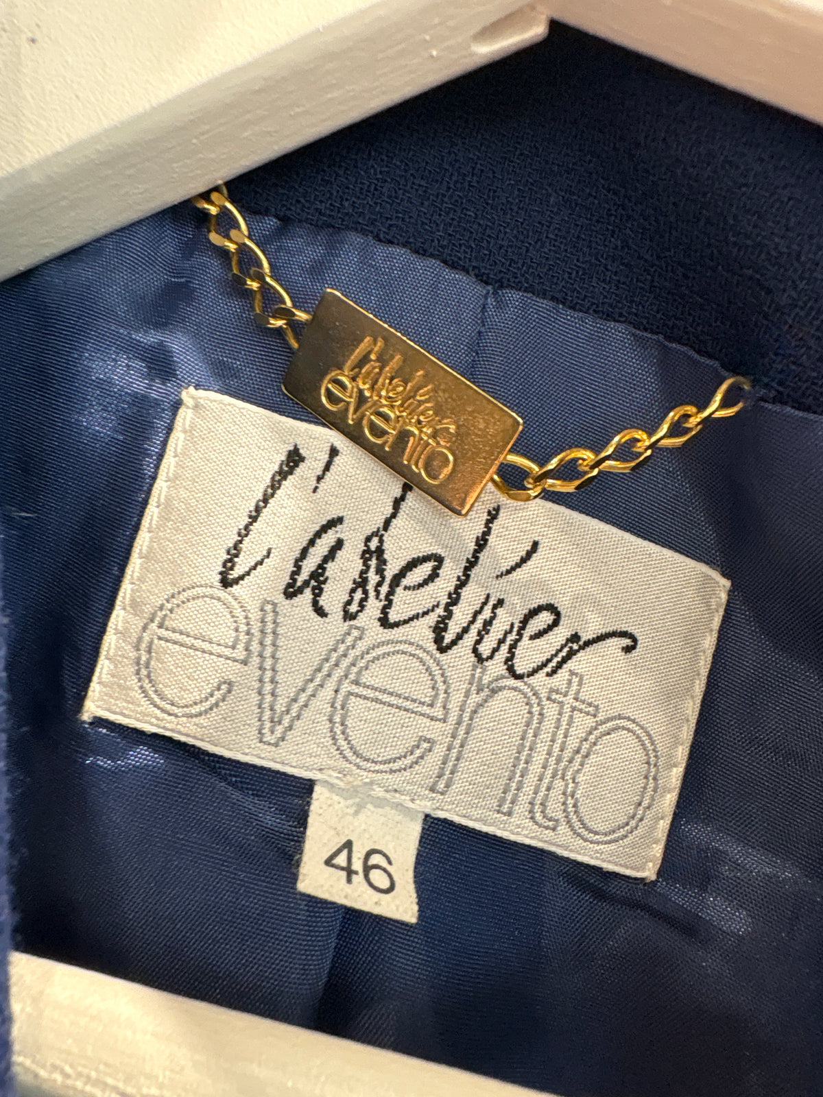 Sacou vintage high end italian în croi tip pardesiu din lana structurată cu broderie