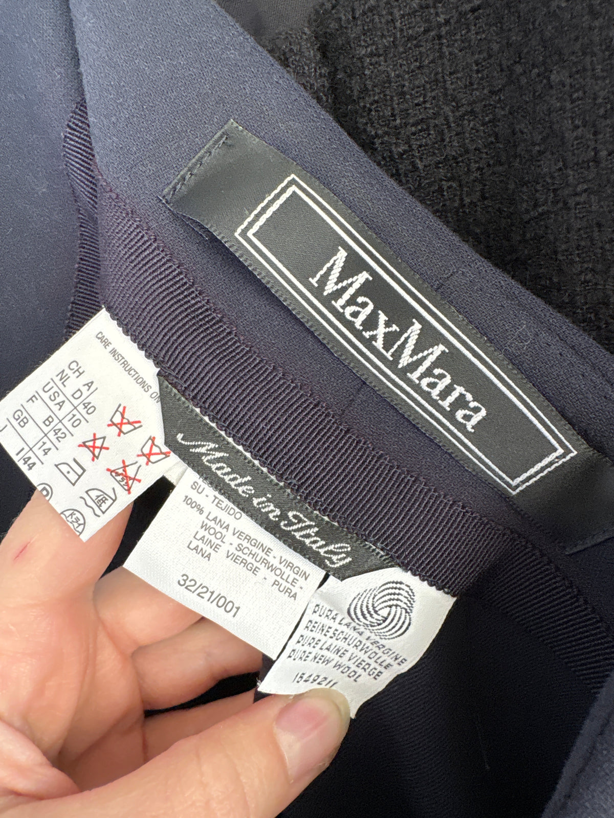 Pantaloni Max Mara țigaretă Navy blue din lana extrafina ultra confort cu solduri generoase