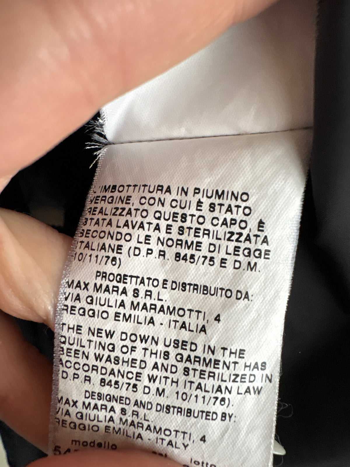 Geaca Max Mara puffer cambrata din puf de gâscă cu stand collar super în trend