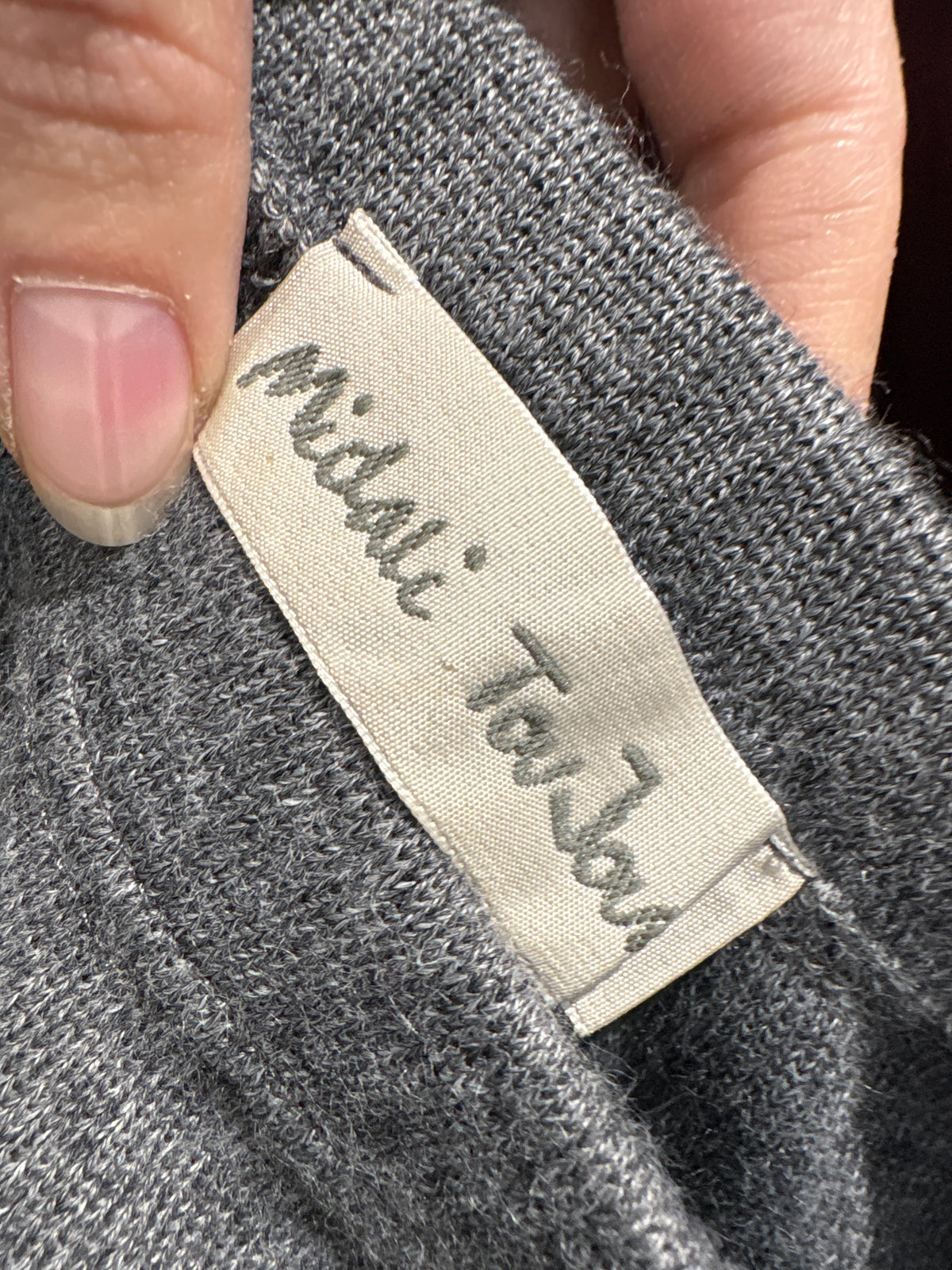 Fustă din tricot melanj gri de lana extrafina densa midi